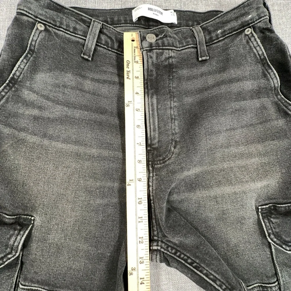 Hollister size note